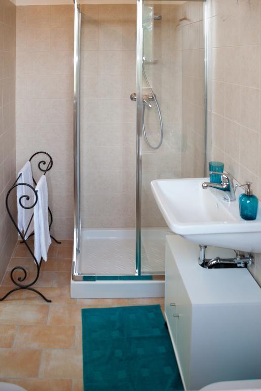 Hostal Casa Delfico Ristoro In Famiglia Teramo Habitación foto