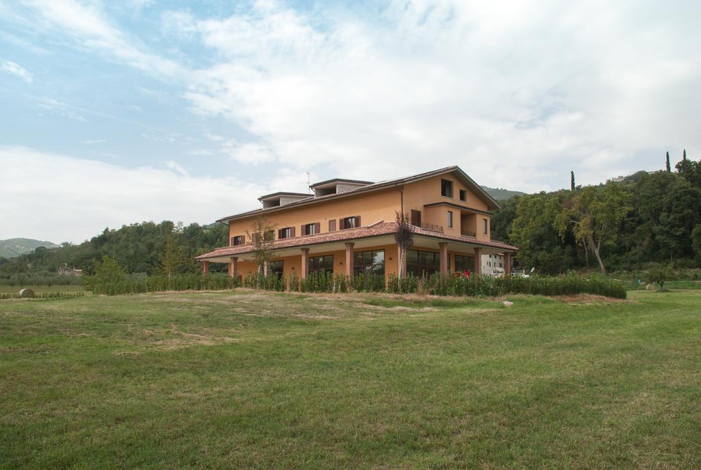 Hostal Casa Delfico Ristoro In Famiglia Teramo Exterior foto